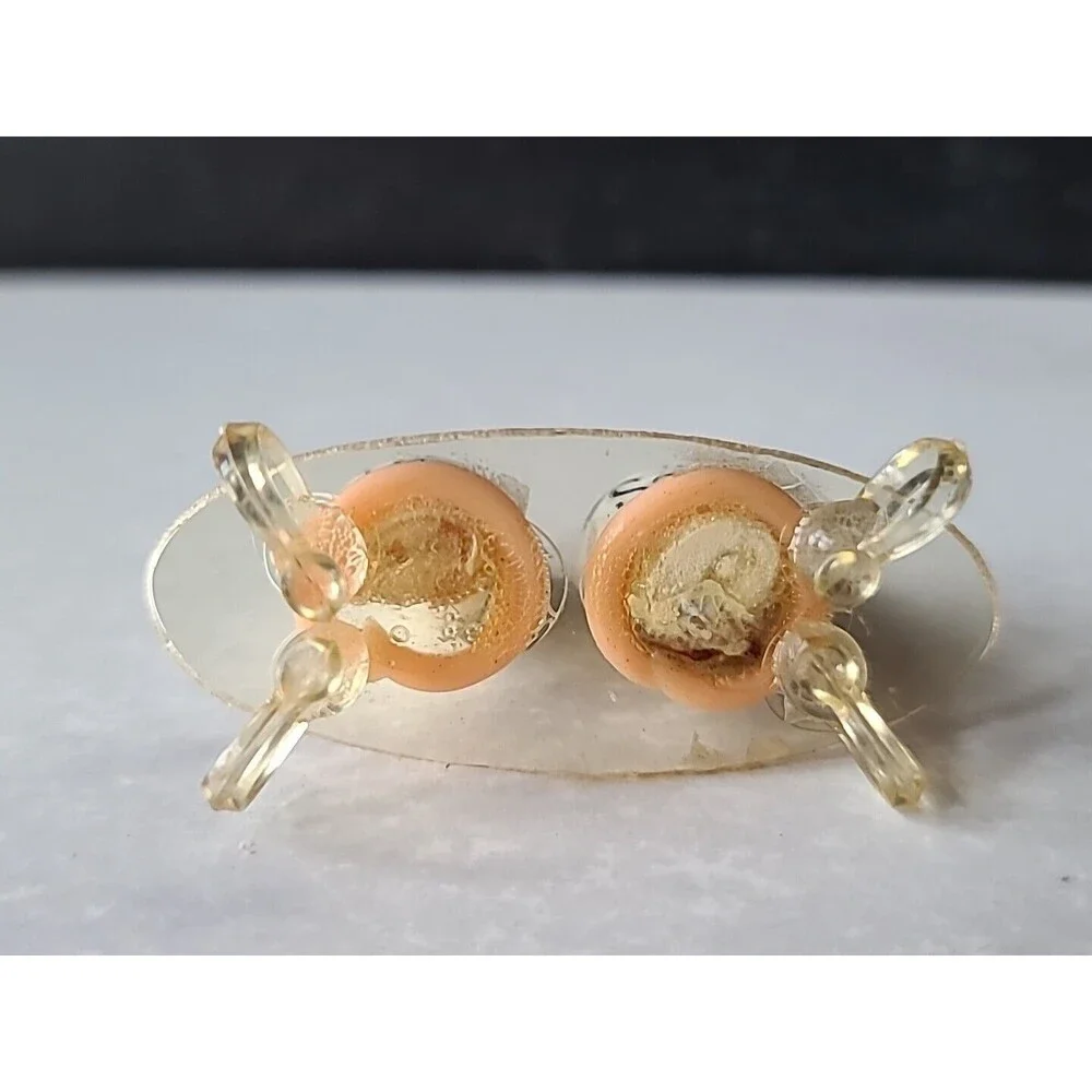 Shell Shaped Salt And Pepper Shaker Figurine, Vintage READ